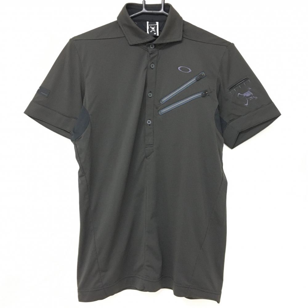 【超美品】オークリー 半袖ポロシャツ ダークブラウン 地模様 ティー装着可  メンズ M ゴルフウェア Oakley