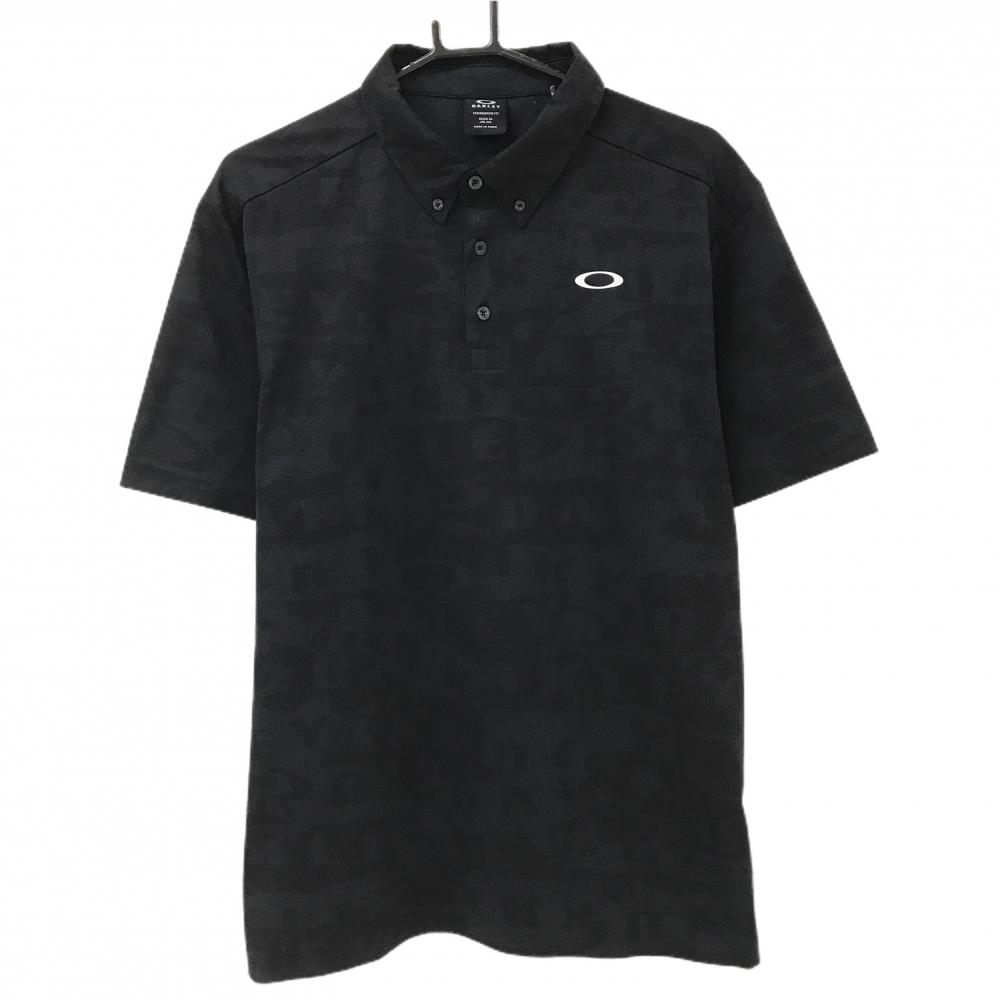 【超美品】オークリー 半袖ポロシャツ 黒 英字総柄地模様 ロゴ白 メンズ 2XL ゴルフウェア Oakley