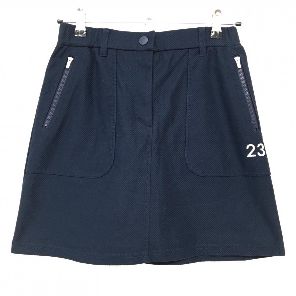 【超美品】23区ゴルフ スカート ネイビー 斜めストライプ織生地 裏地付 レディース I(M) ゴルフウェア 23区