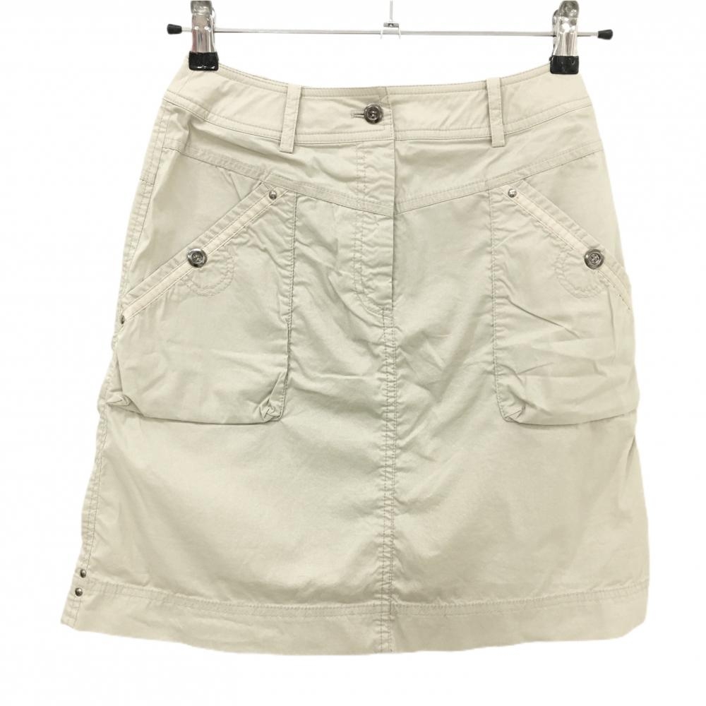 【美品】アダバット スカート ベージュ ロゴ刺しゅう インナーパンツ付き レディース 36(S) ゴルフウェア adabat