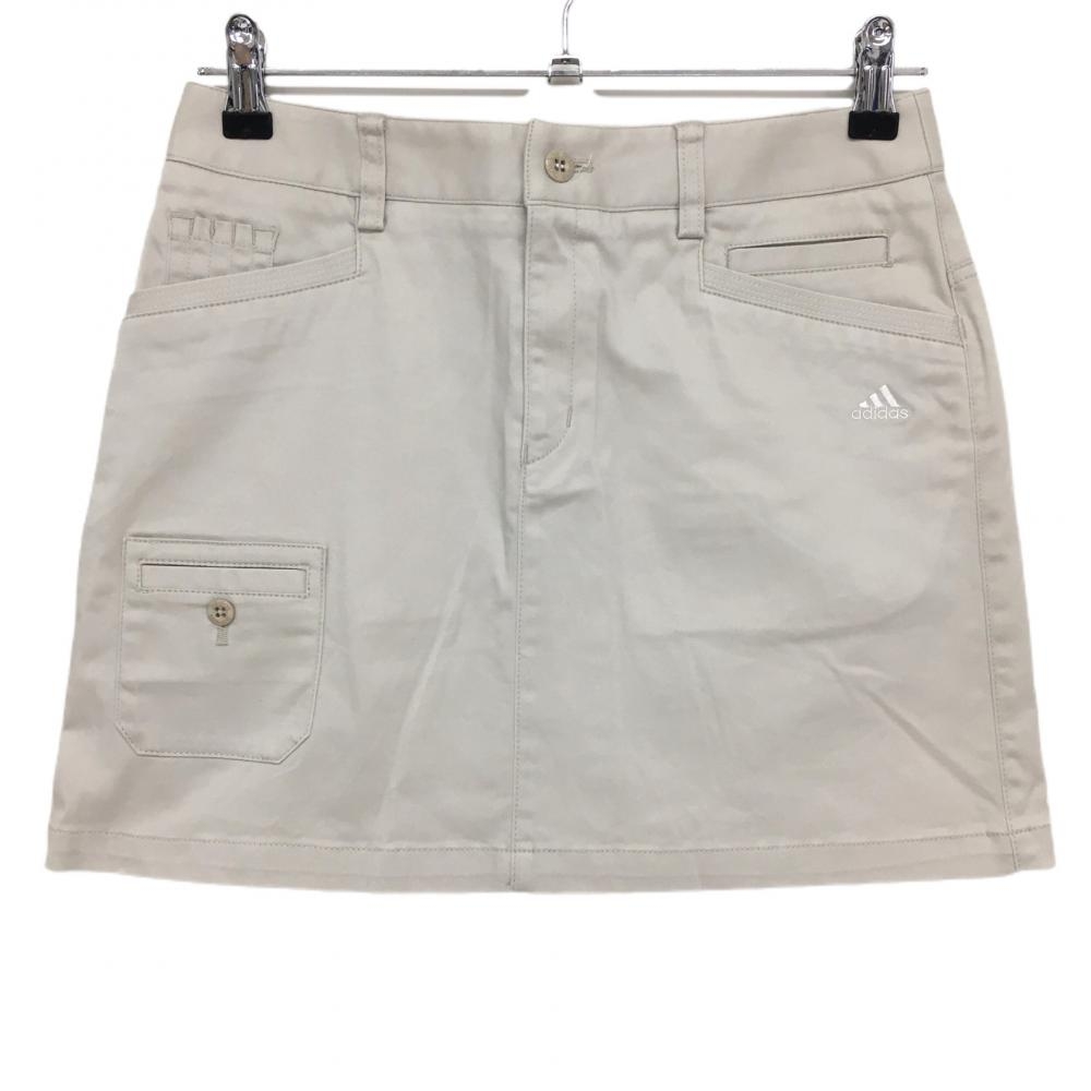 【超美品】アディダス スカート ライトベージュ ティー装着可 ストレッチ  レディース M/M ゴルフウェア adidas