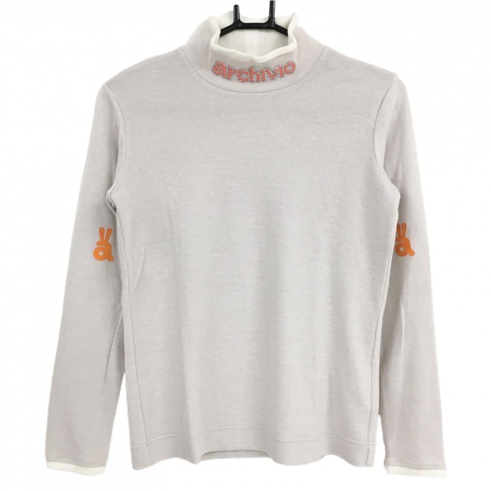 【美品】アルチビオ 長袖ハイネックシャツ ライトピンクベージュ×白 起毛 ネックロゴオレンジ レディース 36(S) ゴルフウェア archivio