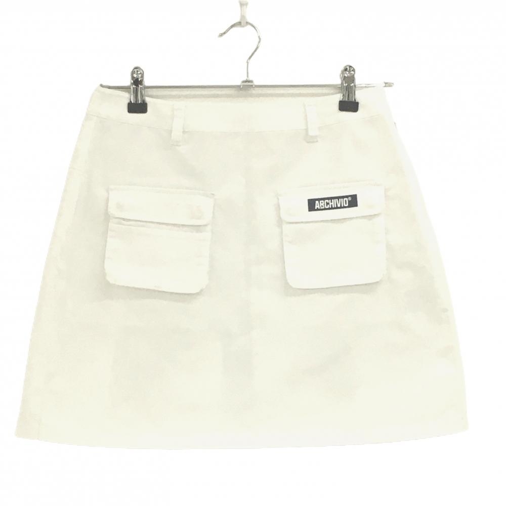 【美品】アルチビオ スカート 白 前面スカート ストレッチ 裾ロゴ  レディース 38(M) ゴルフウェア 2025年モデル archivio