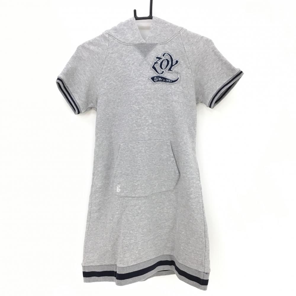 ゾーイ フード付半袖ワンピース グレー×ネイビー 背面ビッグロゴ スウェット地 毛羽立ち レディース 38(M) ゴルフウェア ZOY