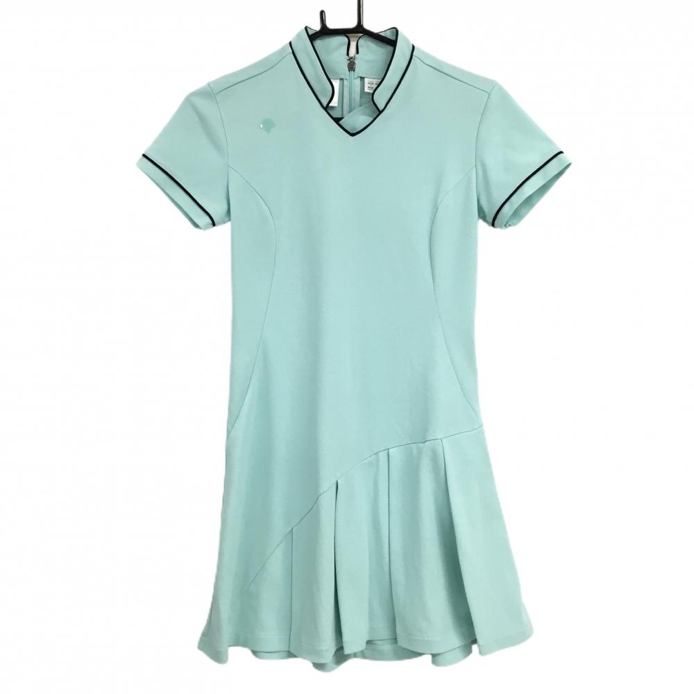 【超美品】デサントゴルフ 半袖スキッパーワンピース ライトブルー×黒 裾プリーツ 韓国モデル レディース S ゴルフウェア DESCENTE