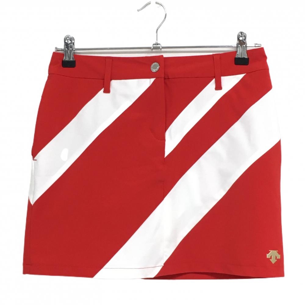 【超美品】デサントゴルフ スカート レッド×白 裾ロゴ 内側インナーパンツ 中田英寿 レディース 64/M ゴルフウェア DESCENTE