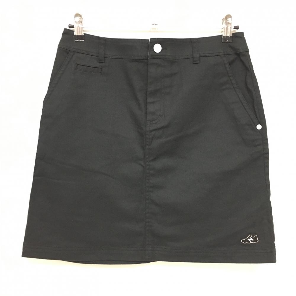 【超美品】ニューバランスゴルフ スカート 黒 スニーカーワッペン  レディース 1(M) ゴルフウェア New Balance