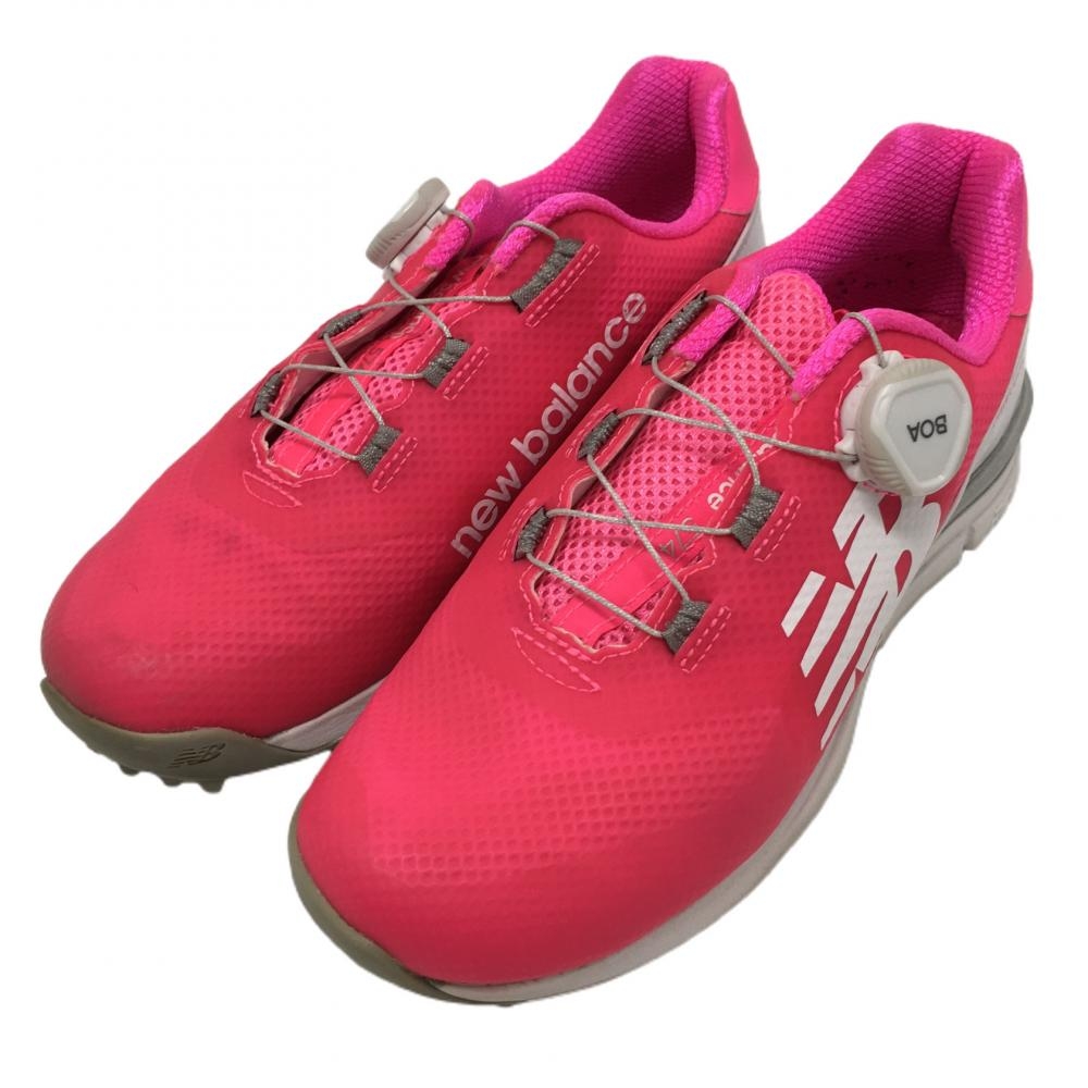 【美品】ニューバランスゴルフ ゴルフシューズ ピンク×白 ボア WGBF574P  レディース 23.5 ゴルフウェア New Balance