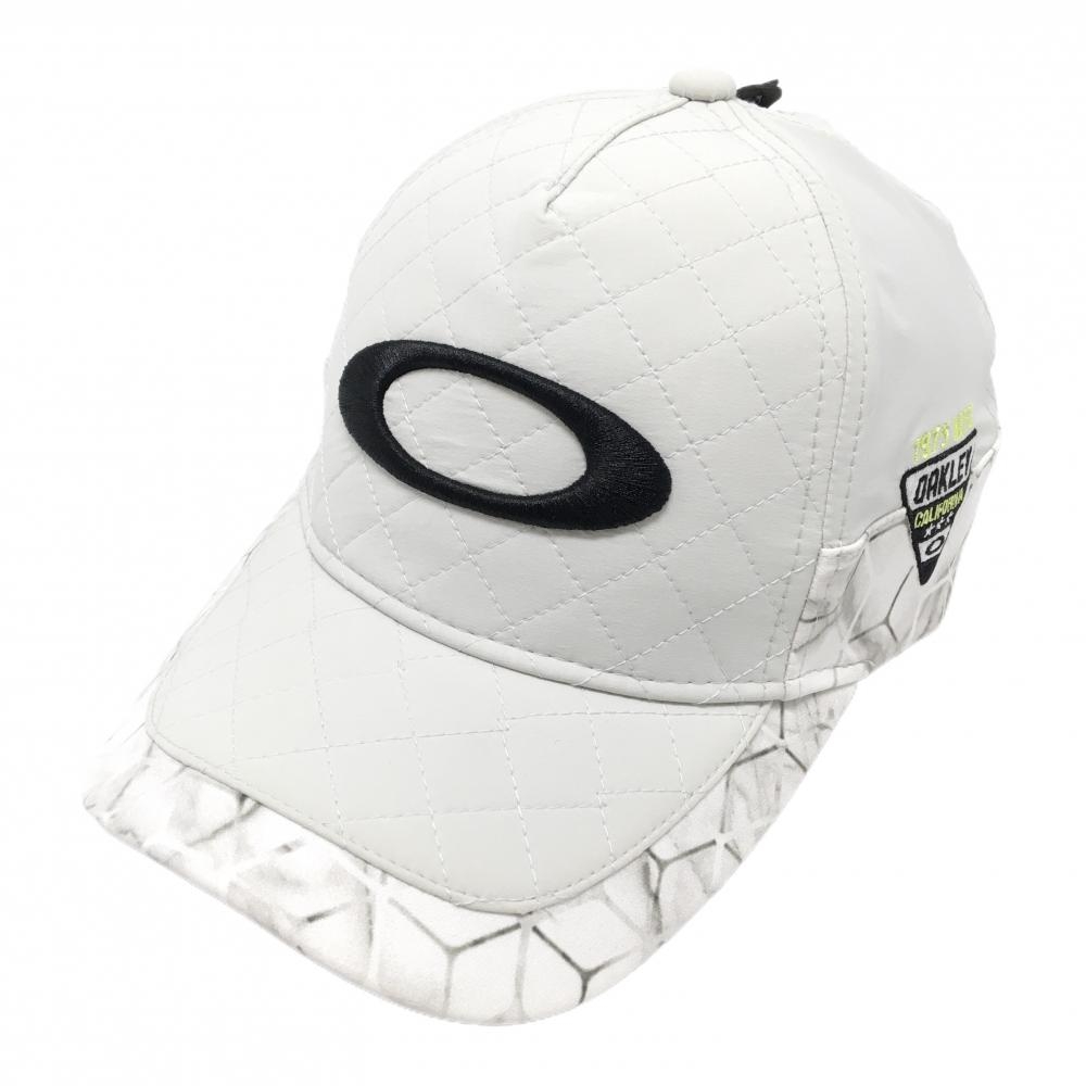 【新品】オークリー キャップ ライトグレー キルティング 縁総柄 吸汗速乾 抗菌防臭   ゴルフウェア Oakley