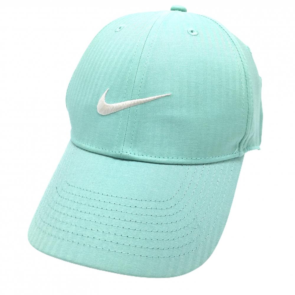 【超美品】ナイキ キャップ ライトブルー×白 立体ロゴ刺しゅう 地模様 DRI-FIT    ゴルフウェア NIKE