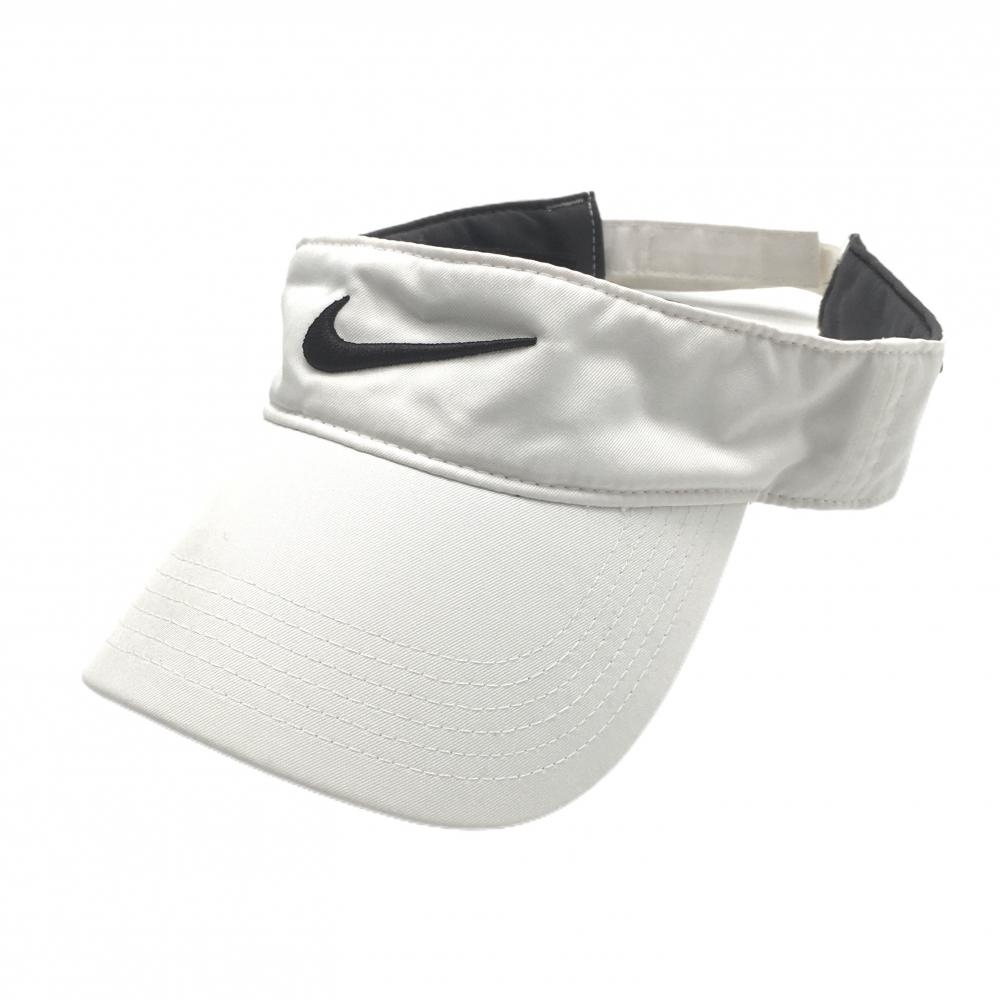 【美品】ナイキゴルフ サンバイザー 白×黒 立体ロゴ   ゴルフウェア NIKE
