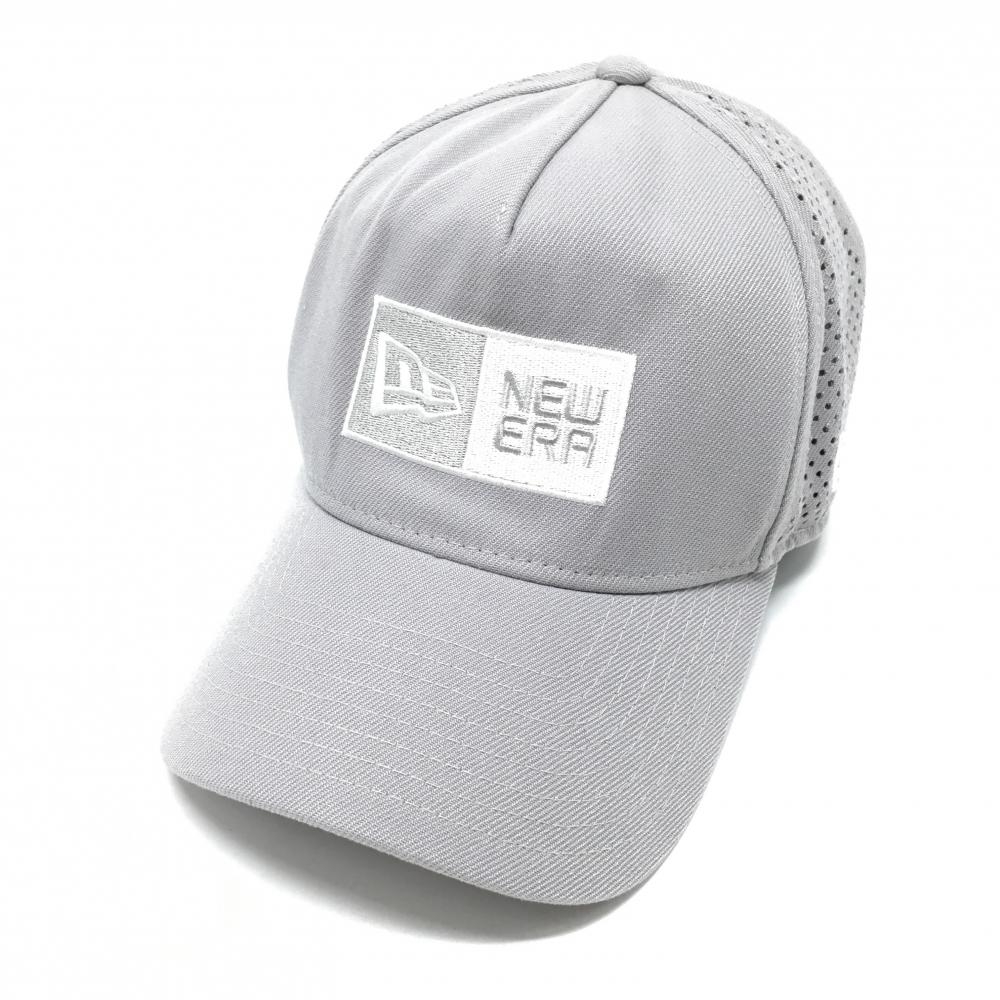 ニューエラ キャップ グレー×白 パンチング ロゴ刺しゅう   ゴルフウェア New Era