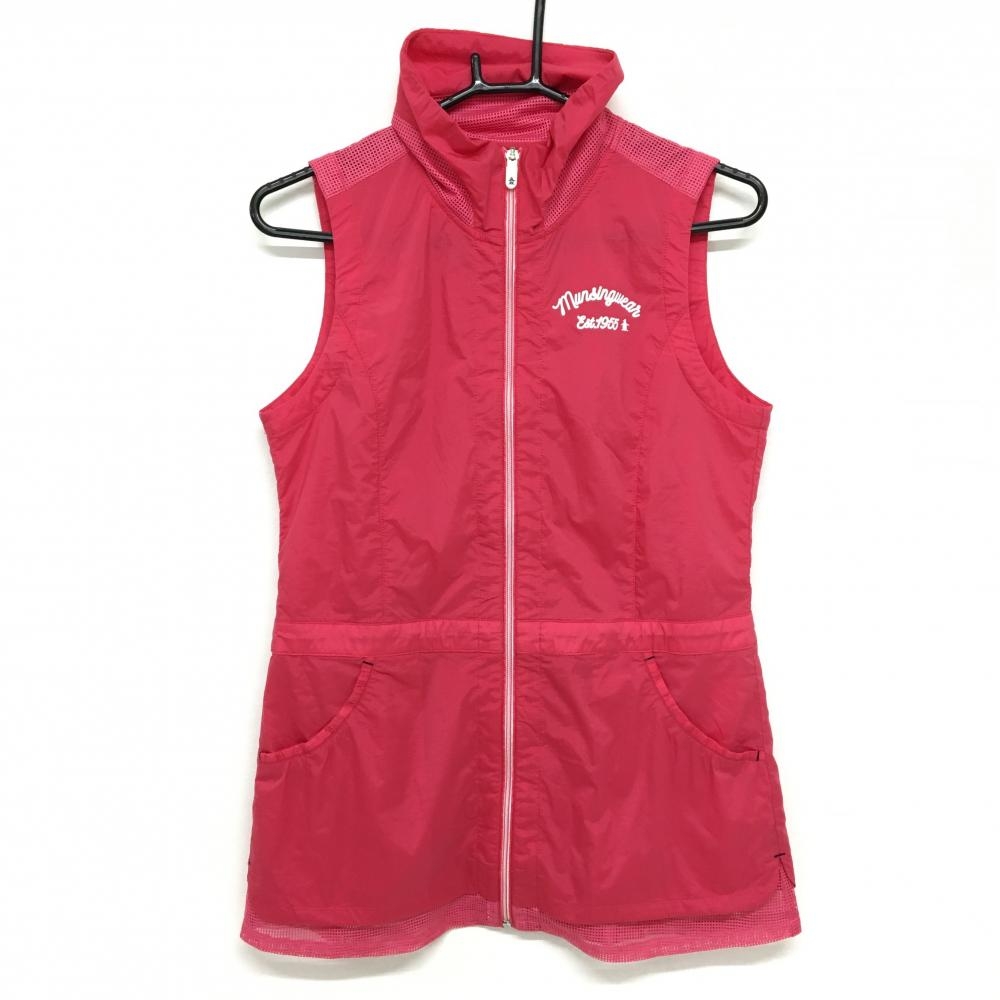 【超美品】マンシングウェア アウターベスト ピンク 一部メッシュ ロゴ白 レディース M ゴルフウェア Munsingwear