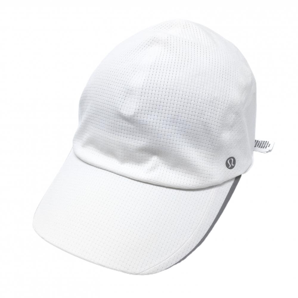 【美品】ルルレモン キャップ 白 メッシュ調 レディース S/M P/M 56cm ゴルフウェア lululemon
